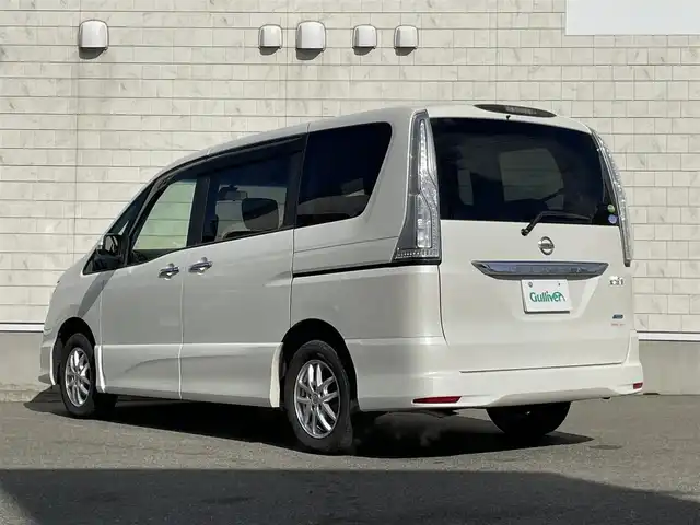 日産 セレナ