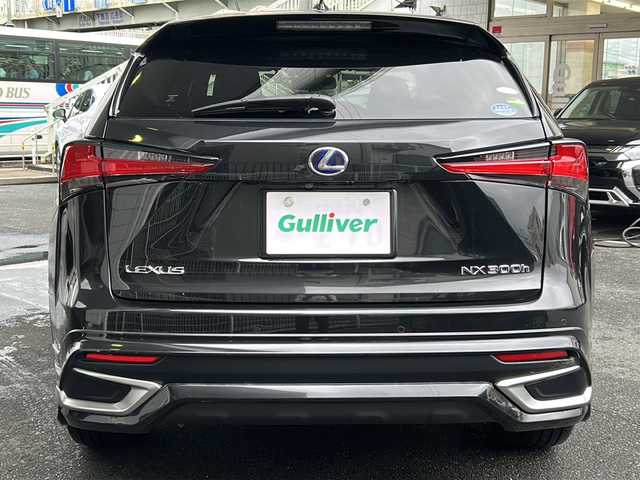 レクサス ＮＸ 300h Fスポーツ 京都府 2019(平31)年 6.9万km グラファイトブラックガラスフレーク 純正メモリナビ/BT/CD/DVD/USB/FM/AM/AUX/フルセグTV/黒革シート　/パワーシート/シートメモリー/エアシート　/シートヒーター　/ステアリングヒーター　/衝突軽減　/車線逸脱防止　/オートハイビーム　/パーキングサポートブレーキ/ＢＳＭ　/前後コーナーセンサー　/レーダークルーズ　/パワーバックドア/バックカメラ/サイドカメラ　/ＡＳＣ　/ＴＰＭＳ　/ETC2.0/パドルシフト/ISOFIX