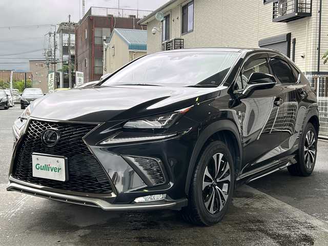 レクサス ＮＸ 300h Fスポーツ 京都府 2019(平31)年 6.9万km グラファイトブラックガラスフレーク 純正メモリナビ/BT/CD/DVD/USB/FM/AM/AUX/フルセグTV/黒革シート　/パワーシート/シートメモリー/エアシート　/シートヒーター　/ステアリングヒーター　/衝突軽減　/車線逸脱防止　/オートハイビーム　/パーキングサポートブレーキ/ＢＳＭ　/前後コーナーセンサー　/レーダークルーズ　/パワーバックドア/バックカメラ/サイドカメラ　/ＡＳＣ　/ＴＰＭＳ　/ETC2.0/パドルシフト/ISOFIX