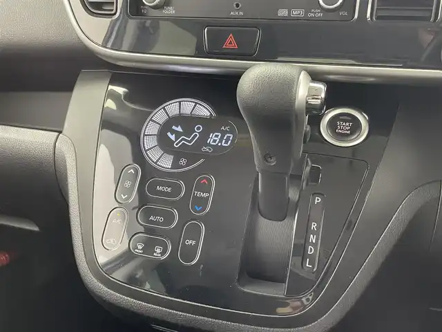 日産 デイズ ルークス X Vセレクション 群馬県 2016(平28)年 8.1万km クールシルバー エマージェンシーブレーキ　純正オーディオ　アラウンドビューモニター　両側パワースライドドア　ベンチシート　純正１４インチＡＷ　アイドリングストップ　ヘッドライトレベライザー　スマートキー　禁煙車