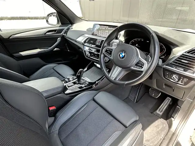 ＢＭＷ Ｘ３ xDrive20d Mスポーツ 道東・釧路十勝 2021(令3)年 3.7万km アルピンホワイトⅢ ４WD/純正ナビ/　　TV/BT/Type-C/screen mirroring/全方位カメラ/ミラーETC/純正前後ドライブレコーダー/ドライビングアシストプロフェッショナル/衝突回避ブレーキ/レーンキーピングアシスト/アクティブクルーズコントロール/パーキングアシストプラス/ヘッドアップディスプレイ/ハーフレザーシート/前席シートヒーター/前席パワーシート/ワイヤレス充電/パワーバックドア/LEDヘッドライト/アクティブヘッドライト/純正19インチAW/純正フロアマット/取扱説明書/保証書