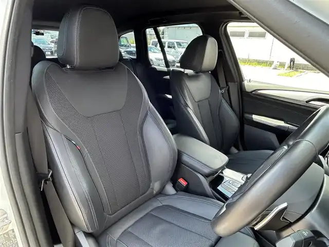 ＢＭＷ Ｘ３ xDrive20d Mスポーツ 道東・釧路十勝 2021(令3)年 3.7万km アルピンホワイトⅢ ４WD/純正ナビ/　　TV/BT/Type-C/screen mirroring/全方位カメラ/ミラーETC/純正前後ドライブレコーダー/ドライビングアシストプロフェッショナル/衝突回避ブレーキ/レーンキーピングアシスト/アクティブクルーズコントロール/パーキングアシストプラス/ヘッドアップディスプレイ/ハーフレザーシート/前席シートヒーター/前席パワーシート/ワイヤレス充電/パワーバックドア/LEDヘッドライト/アクティブヘッドライト/純正19インチAW/純正フロアマット/取扱説明書/保証書