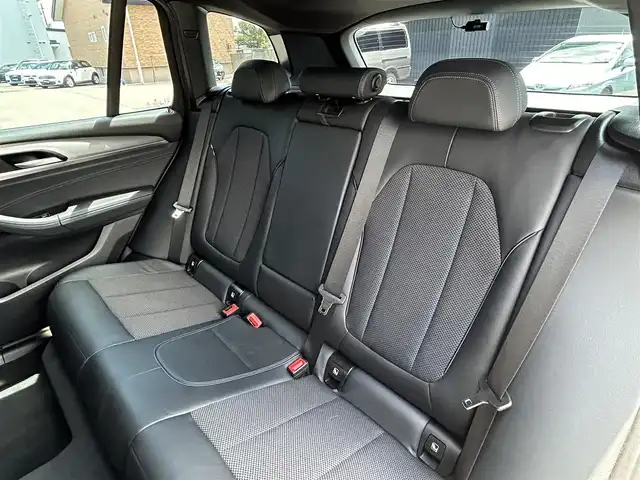 ＢＭＷ Ｘ３ xDrive20d Mスポーツ 道東・釧路十勝 2021(令3)年 3.7万km アルピンホワイトⅢ ４WD/純正ナビ/　　TV/BT/Type-C/screen mirroring/全方位カメラ/ミラーETC/純正前後ドライブレコーダー/ドライビングアシストプロフェッショナル/衝突回避ブレーキ/レーンキーピングアシスト/アクティブクルーズコントロール/パーキングアシストプラス/ヘッドアップディスプレイ/ハーフレザーシート/前席シートヒーター/前席パワーシート/ワイヤレス充電/パワーバックドア/LEDヘッドライト/アクティブヘッドライト/純正19インチAW/純正フロアマット/取扱説明書/保証書