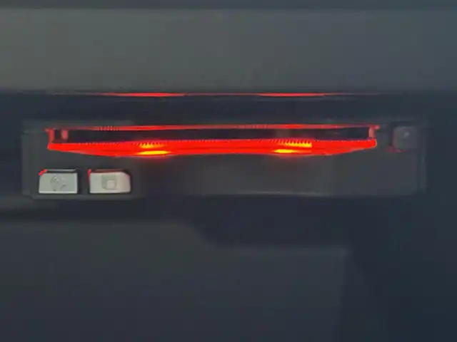 トヨタ ＧＲ８６ RZ 滋賀県 2023(令5)年 0.7万km クリスタルホワイトパール 社外９型ナビ/・Ｂｌｕｅｔｏｏｔｈ/ＨＤＭＩ/フルセグ/AUX//バックカメラ/純正ＬＥＤヘッドライト/オートライト/ハーフレザーシート/前席シートヒーター/クルーズコントロール/ステアリング連動ヘッドライト/革巻ステアリング/純正１８インチAW/スマートキー/ETC/純正フロアマット