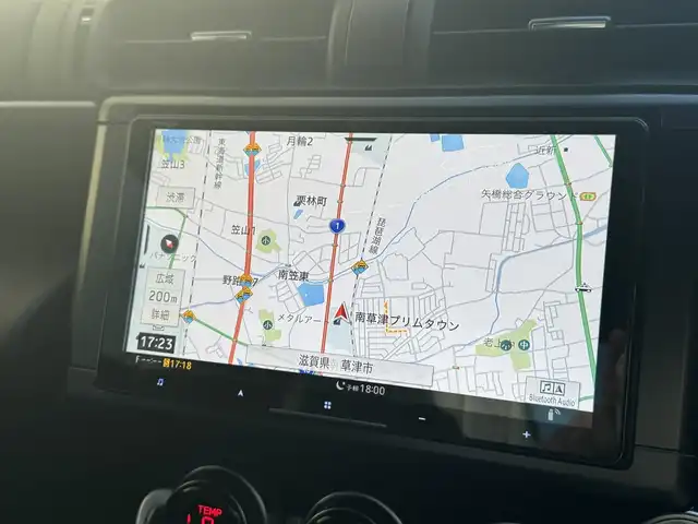 トヨタ ＧＲ８６ RZ 滋賀県 2023(令5)年 0.7万km クリスタルホワイトパール 社外９型ナビ/・Ｂｌｕｅｔｏｏｔｈ/ＨＤＭＩ/フルセグ/AUX//バックカメラ/純正ＬＥＤヘッドライト/オートライト/ハーフレザーシート/前席シートヒーター/クルーズコントロール/ステアリング連動ヘッドライト/革巻ステアリング/純正１８インチAW/スマートキー/ETC/純正フロアマット