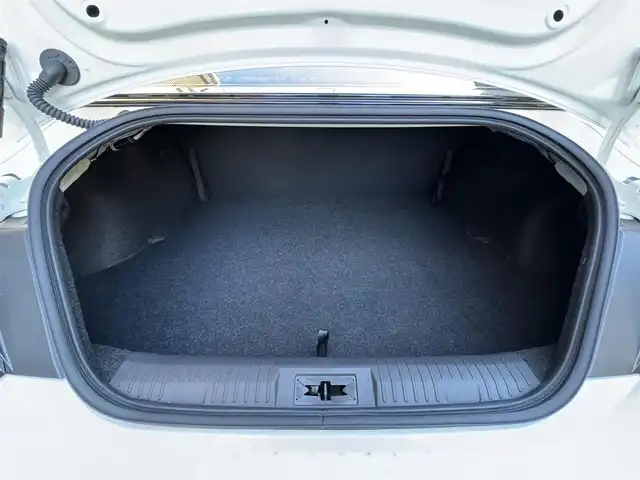 トヨタ ＧＲ８６ RZ 滋賀県 2023(令5)年 0.7万km クリスタルホワイトパール 社外９型ナビ/・Ｂｌｕｅｔｏｏｔｈ/ＨＤＭＩ/フルセグ/AUX//バックカメラ/純正ＬＥＤヘッドライト/オートライト/ハーフレザーシート/前席シートヒーター/クルーズコントロール/ステアリング連動ヘッドライト/革巻ステアリング/純正１８インチAW/スマートキー/ETC/純正フロアマット