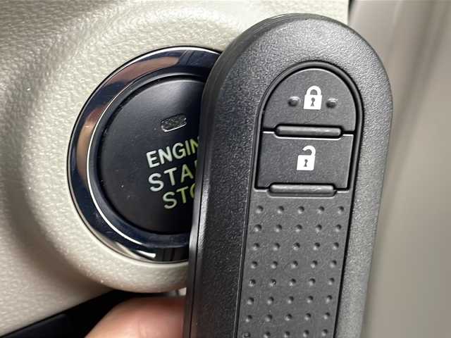 ダイハツ キャスト スタイル X リミテッド SAⅢ 宮城県 2018(平30)年 3.7万km パールホワイトⅢ 禁煙車/スマートアシストIII/・衝突軽減ブレーキ/・レーンディパーチャーアラート/・オートハイビームアシスト/前席シートヒーター/ケンウッド製7型ナビ/・CD.DVD.SD.BT/ワンセグTV/バックカメラ/社外ドライブレコーダー（Fのみ）/ETC/オートライト/オートエアコン/アイドリングストップ/横滑り防止装置/プッシュスタート/スマートキー/ステアリングスイッチ/社外フロアマット