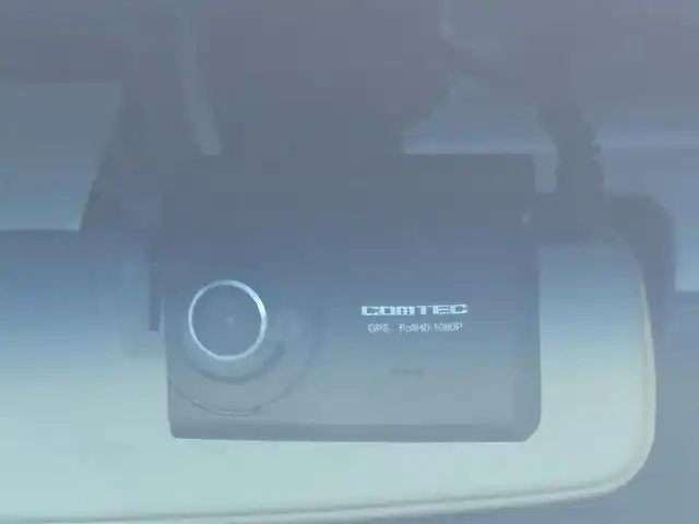 ダイハツ ムーヴ カスタム X ハイパー SA 大分県 2015(平27)年 6.1万km ブラックマイカメタリック/ディープブルークリスタルマイカ 2トーン ・ナビ(CD/DVD/SD)/・ツートンルーフ/・バックカメラ/・ワンセグテレビ/・スマートアシスト/・ドライブレコーダー/・ベンチシート/・ステアリングスイッチ/・スマートキー/・純正アルミホイール