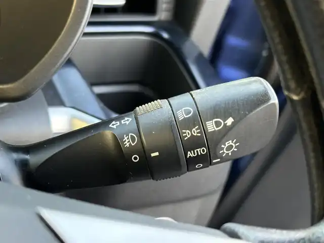 ダイハツ ムーヴ カスタム X ハイパー SA 大分県 2015(平27)年 6.1万km ブラックマイカメタリック/ディープブルークリスタルマイカ 2トーン ・ナビ(CD/DVD/SD)/・ツートンルーフ/・バックカメラ/・ワンセグテレビ/・スマートアシスト/・ドライブレコーダー/・ベンチシート/・ステアリングスイッチ/・スマートキー/・純正アルミホイール