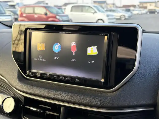 ダイハツ ムーヴ カスタム X ハイパー SA 大分県 2015(平27)年 6.1万km ブラックマイカメタリック/ディープブルークリスタルマイカ 2トーン ・ナビ(CD/DVD/SD)/・ツートンルーフ/・バックカメラ/・ワンセグテレビ/・スマートアシスト/・ドライブレコーダー/・ベンチシート/・ステアリングスイッチ/・スマートキー/・純正アルミホイール