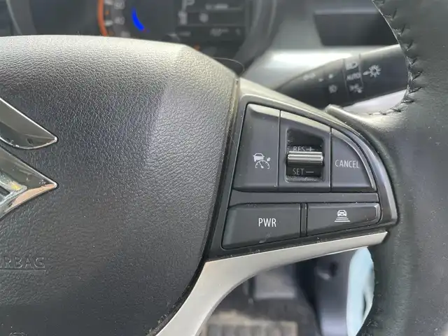 スズキ スペーシア ギア HYBRID XZ 千葉県 2021(令3)年 4.8万km オフブルーメタリック/ガンメタリック2トーンルーフ 純正ナビ（CN-RZ865）/FM.AM / CD.DVD / SD / TV / BT/全方位カメラ/衝突被害軽減システム/レーンアシスト/横滑り防止装置/コーナーセンサー/両側パワースライドドア/レーダークルーズコントロール/ホップアップディスプレイ/アイドリングストップ/ステアリングリモコン/プッシュスタート/スマートキー/ETC/シートヒーター/ドライブレコーダー/USB入力端子/電格ミラー/ウィンカーミラー/LEDヘッドライト/フォグランプ/サーキュレーター/ロールサンシェード/保証書/取扱説明書