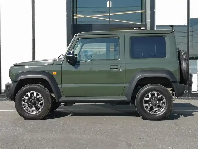 スズキ ジムニー シエラ JC 茨城県 2022(令4)年 1.5万km ジャングルグリーン 社外ナビ/【DISC・SD・ラジオ・TV・BT・iPod・USB・HDMI・AUX】/シートヒーター/ETC2.0/クルコン/ダウンヒルアシストコントロール/４WD/アイドリングストップ/オートライト/オートハイビーム/Fフォグ/LEDライト/ヘッドライトウォッシャー/横滑り防止装置/レーンキープアシスト/衝突被害軽減システム