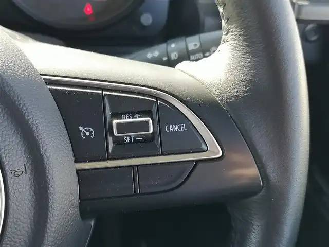 スズキ ジムニー シエラ JC 茨城県 2022(令4)年 1.5万km ジャングルグリーン 社外ナビ/【DISC・SD・ラジオ・TV・BT・iPod・USB・HDMI・AUX】/シートヒーター/ETC2.0/クルコン/ダウンヒルアシストコントロール/４WD/アイドリングストップ/オートライト/オートハイビーム/Fフォグ/LEDライト/ヘッドライトウォッシャー/横滑り防止装置/レーンキープアシスト/衝突被害軽減システム