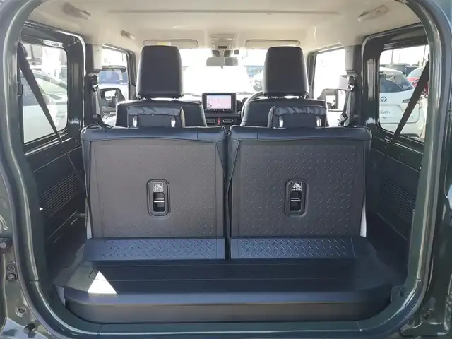 スズキ ジムニー シエラ JC 茨城県 2022(令4)年 1.5万km ジャングルグリーン 社外ナビ/【DISC・SD・ラジオ・TV・BT・iPod・USB・HDMI・AUX】/シートヒーター/ETC2.0/クルコン/ダウンヒルアシストコントロール/４WD/アイドリングストップ/オートライト/オートハイビーム/Fフォグ/LEDライト/ヘッドライトウォッシャー/横滑り防止装置/レーンキープアシスト/衝突被害軽減システム