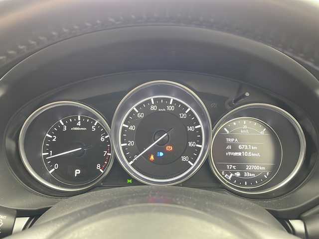 マツダ ＣＸ－５ 20S プロアクティブ 兵庫県 2017(平29)年 2.3万km ソニックシルバーM ・純正ナビ/Bluetooth/USB/AM/FM/・バックカメラ、サイドカメラ/・スマート・ブレーキ・サポート（SBS）/・スマート・シティ・ブレーキ・サポート（SCBS）/・レーンキープアシストシステム/・ドライバーアテンションアラート/・交通標識認識システム/・パーキングセンサー/・レーダクルーズコントロール/・車間認知支援システム/・横滑り防止装置（TCS）/・アイドリングストップ/・ヘッドアップディスプレイ/・革巻きステアリング/・ステアリングスイッチ/・パドルシフト/・電子パーキングブレーキ/・オートホールドブレーキ/・フロアマット（運転席のみ）/・純正19インチアルミホイールタイヤ/・LEDヘッドライト/・フォグランプ/・ETC/・スマートキー/・スペアキー