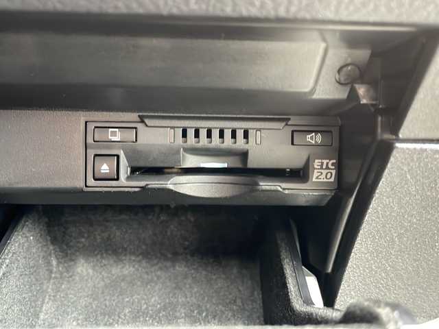 レクサス ＲＸ 450h バージョンL 島根県 2019(令1)年 7.7万km ソニックチタニウム 純正12.3インチメモリナビ/(CD DVD フルセグTV Bluetooth)/パラレルサンルーフ/全方位カメラ/４WD/レクサスセーフティ/・衝突軽減ブレーキ/・車線逸脱警報/・レーントレーシングアシスト/・レーダークルーズコントロール/・ブラインドスポットモニター/・道路標識認識機能/茶革シート/パワーシート/シートヒーター・エアシート/パワーバックドア/ウッドコンビステアリング/ステアリングヒーター/ステアリングリモコン/パドルシフト/置くだけ充電/ドライブレコーダー/ETC2.0/プッシュスタート/電動パーキングブレーキ/オートブレーキホールド/純正フロアマット/LEDヘッドライト/オートライト/オートマチックハイビーム