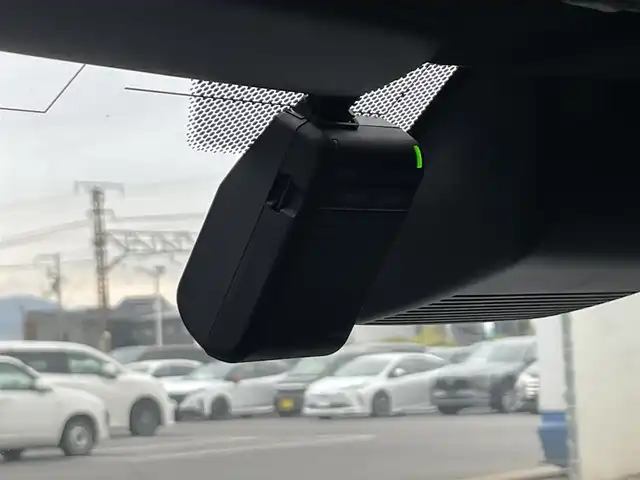 ホンダ Ｎ ＯＮＥ プレミアム ツアラー 滋賀県 2024(令6)年 1.9万km ブリティッシュグリーンP 9型純正ナビ/（ＣＤ／ＤＶＤ／ＵＳＢ／ＡｐｐｌｅＣａｒＰｌａｙ/AndroidAuto）/バックカメラ/前後ドライブレコーダー/シートヒーター/ビルトインETC/衝突被害軽減ブレーキ/レーダークルーズコントロール/オートハイビーム/パドルシフト/クリアランスソナー/電子パーキング/オートホールド/LEDヘッドライト/プッシュスタート/スマートキー/ステアリングスイッチ