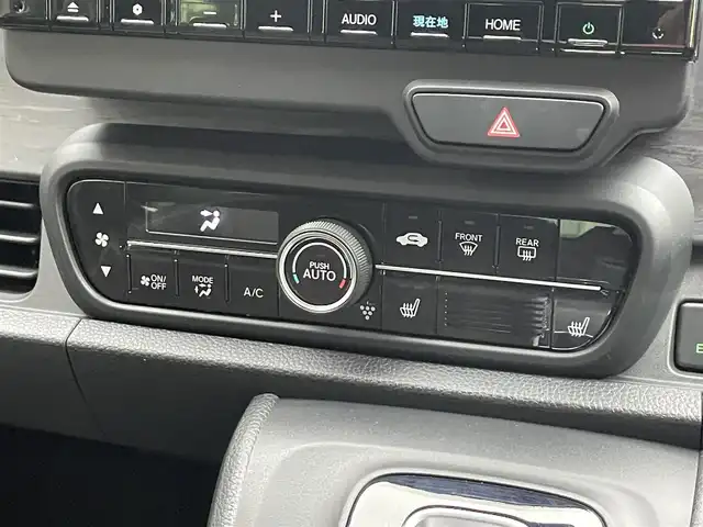 ホンダ Ｎ ＯＮＥ プレミアム ツアラー 滋賀県 2024(令6)年 1.9万km ブリティッシュグリーンP 9型純正ナビ/（ＣＤ／ＤＶＤ／ＵＳＢ／ＡｐｐｌｅＣａｒＰｌａｙ/AndroidAuto）/バックカメラ/前後ドライブレコーダー/シートヒーター/ビルトインETC/衝突被害軽減ブレーキ/レーダークルーズコントロール/オートハイビーム/パドルシフト/クリアランスソナー/電子パーキング/オートホールド/LEDヘッドライト/プッシュスタート/スマートキー/ステアリングスイッチ