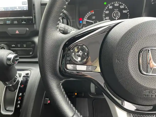 ホンダ Ｎ ＯＮＥ プレミアム ツアラー 滋賀県 2024(令6)年 1.9万km ブリティッシュグリーンP 9型純正ナビ/（ＣＤ／ＤＶＤ／ＵＳＢ／ＡｐｐｌｅＣａｒＰｌａｙ/AndroidAuto）/バックカメラ/前後ドライブレコーダー/シートヒーター/ビルトインETC/衝突被害軽減ブレーキ/レーダークルーズコントロール/オートハイビーム/パドルシフト/クリアランスソナー/電子パーキング/オートホールド/LEDヘッドライト/プッシュスタート/スマートキー/ステアリングスイッチ