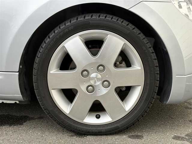 ダイハツ コペン アクティブトップ 岩手県 2002(平14)年 2.2万km ブライトシルバーメタリック 禁煙車/5MT/赤レザーシート/momoステアリング/ファッションバー/前席シートヒーター/電動オープン/フォグライト/〇キーレス/〇電動ミラー/〇社外フロアマット/〇シガーソケット/〇パワーウィンドウ/〇パワーステアリング/取扱説明書