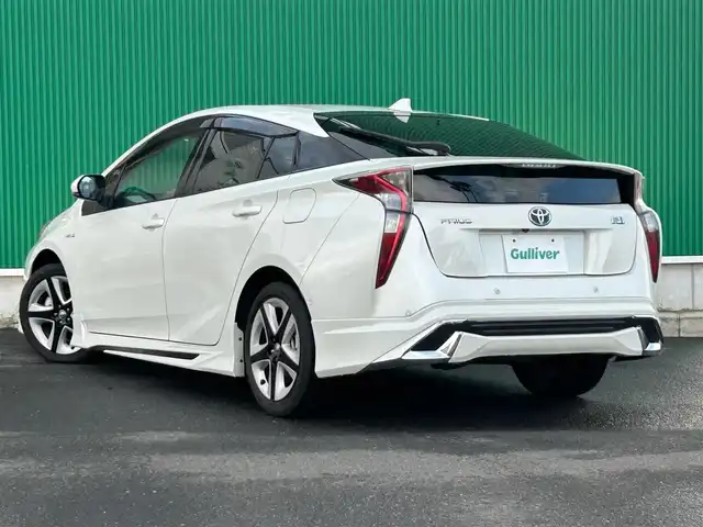 トヨタ プリウス A ツーリングセレクション 宮城県 2016(平28)年 9.7万km ホワイトパールクリスタルシャイン トヨタセーフティセンス/社外エアロ【F・S・R】/純正SDナビ/【CD・DVD・BT・SD・フルセグTV】/バックカメラ/レーダークルーズコントロール/ブラインドスポットモニター/レーンディパーチャートアラート/ヘッドアップディスプレイ/パーキングアシスト/レザーシート/シートヒーター/純正17インチアルミホイール/コーナーセンサー/ステアリングスイッチ/純正ドライブレコーダー/電動格納ウィンカーミラー/オートライト/LEDヘッドライト/フォグランプ/スマートキー×2/エンジンスターター/ETC