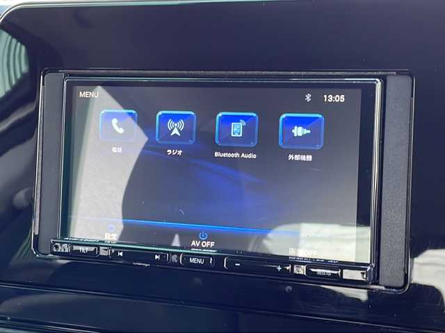 日産 ノート X 岐阜県 2022(令4)年 6.2万km ピュアホワイトパール 禁煙車/社外ナビ/AM/FM/BT/アラウンドビューモニター /エマージェンシーブレーキ /インテリジェントルームミラー /セーフティーシールド/BSI/オートライト/LEDヘッドライト/運転支援/後方支援/後側方支援/速度標識表示/標識検知支援/駐車支援/後退時車両検知警報/電子パーキングブレーキ/インテリジェントキー /プッシュスタート