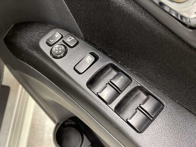 スズキ ソリオ バンディット 岐阜県 2012(平24)年 6.3万km パール SDナビ/バックカメラ/Bluetooth/フルセグTV/ETC/両側パワースライドドア/シートカバー/スマートキー/プッシュスタート/LEDヘッドライト/フォグライト