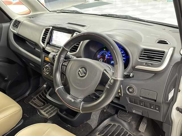 スズキ ソリオ バンディット 岐阜県 2012(平24)年 6.3万km パール SDナビ/バックカメラ/Bluetooth/フルセグTV/ETC/両側パワースライドドア/シートカバー/スマートキー/プッシュスタート/LEDヘッドライト/フォグライト