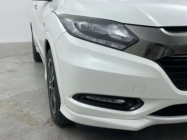 ホンダ ヴェゼル ハイブリッド Z ホンダセンシング 群馬県 2016(平28)年 7.6万km ホワイトオーキッドパール 純正メーカーナビ/バックカメラ/ホンダセンシング/ステアリングスイッチ/ドアバイザー/革巻きステアリング/ETC/ハーフレザーシート/シートヒーター/電動格納ミラー/前後ドライブレコーダー/純正フロアマット/純正アルミホイール/レーンキープアシスト/オートライト/LEDヘッドライト/プッシュスタート/レーダークルーズコントロール