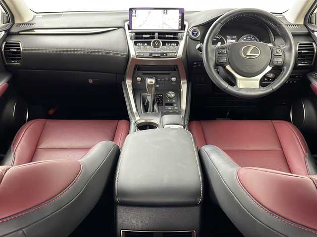 レクサス ＮＸ 300h バージョンL 道央・札幌 2020(令2)年 7.9万km ソニッククォーツ ・4WD/・純正ナビ（TV＆CD＆DVD＆BT）/・全方位カメラ/・レクサスセーフティセンス/・クルーズコントロール/・ブラインドスポットモニター/・ヘッドアップディスプレイ/・オートハイビーム/・マークレビンソンサウンド/・社外ドライブレコーダー/・パドルシフト/・パワーバックドア/・ハンドルヒーター/・シートヒーター/・エアシート/・オートライト/・LEDヘッドライト/・スマートキー