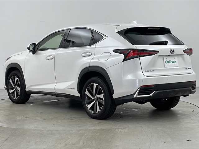 レクサス ＮＸ 300h バージョンL 道央・札幌 2020(令2)年 7.9万km ソニッククォーツ ・4WD/・純正ナビ（TV＆CD＆DVD＆BT）/・全方位カメラ/・レクサスセーフティセンス/・クルーズコントロール/・ブラインドスポットモニター/・ヘッドアップディスプレイ/・オートハイビーム/・マークレビンソンサウンド/・社外ドライブレコーダー/・パドルシフト/・パワーバックドア/・ハンドルヒーター/・シートヒーター/・エアシート/・オートライト/・LEDヘッドライト/・スマートキー