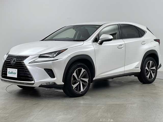 レクサス ＮＸ 300h バージョンL 道央・札幌 2020(令2)年 7.9万km ソニッククォーツ ・4WD/・純正ナビ（TV＆CD＆DVD＆BT）/・全方位カメラ/・レクサスセーフティセンス/・クルーズコントロール/・ブラインドスポットモニター/・ヘッドアップディスプレイ/・オートハイビーム/・マークレビンソンサウンド/・社外ドライブレコーダー/・パドルシフト/・パワーバックドア/・ハンドルヒーター/・シートヒーター/・エアシート/・オートライト/・LEDヘッドライト/・スマートキー
