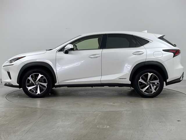 レクサス ＮＸ 300h バージョンL 道央・札幌 2020(令2)年 7.9万km ソニッククォーツ ・4WD/・純正ナビ（TV＆CD＆DVD＆BT）/・全方位カメラ/・レクサスセーフティセンス/・クルーズコントロール/・ブラインドスポットモニター/・ヘッドアップディスプレイ/・オートハイビーム/・マークレビンソンサウンド/・社外ドライブレコーダー/・パドルシフト/・パワーバックドア/・ハンドルヒーター/・シートヒーター/・エアシート/・オートライト/・LEDヘッドライト/・スマートキー