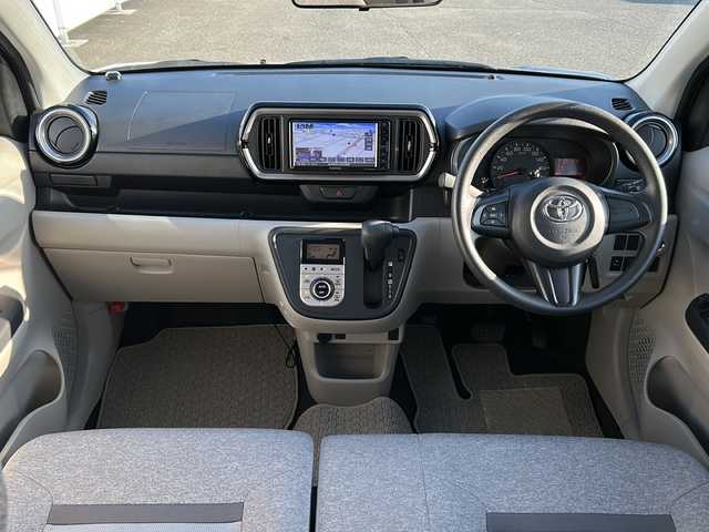トヨタ パッソ X Lパッケージ 岩手県 2021(令3)年 1.9万km ブライトシルバーM ナビ　全周囲カメラ　Ｂｌｕｅｔｏｏｔｈ　ＣＤ／ＤＶＤ再生　ＵＳＢ接続　ＴＶ　衝突軽減　スマートキー　純正フロアマット　前後コーナーセンサー　ＬＥＤオートライト　オートハイビーム　アイドリングストップ