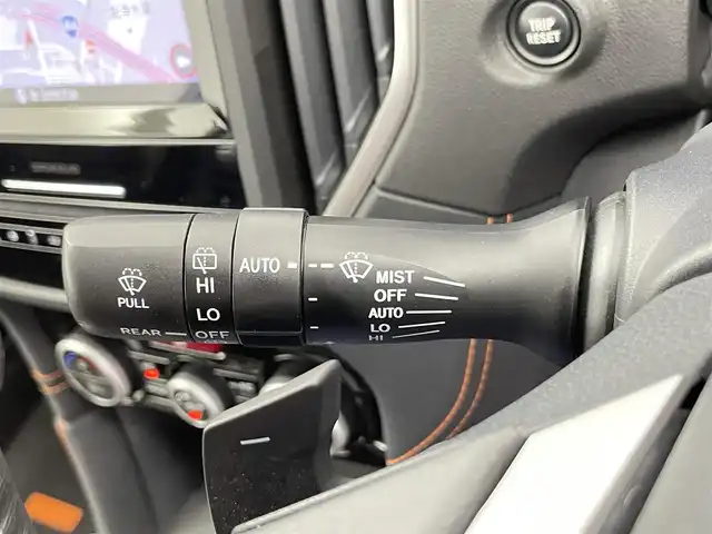 スバル ＸＶ ハイブリッド 2．0e－L アイサイト 千葉県 2019(令1)年 1.9万km クリスタルホワイトP ワンオーナー/4WD/禁煙/衝突軽減ブレーキ/純正8型ナビ（NR-MZ300-BIN-3）/CD/DVD/Bluetooth/フルセグ/バックカメラ/サイドカメラ/レーダークルーズコントロール/レーンアシスト/パドルシフト/パワーシート/メモリシート/ブラインドスポットモニター/LEDヘッドライト/フォグライト/ステアリングレスポンシブヘッドランプ/ステアリングスイッチ/横滑り防止機能/ETC/純正17インチアルミホイール/スマートキー/スペアキー/保証書/取扱説明書