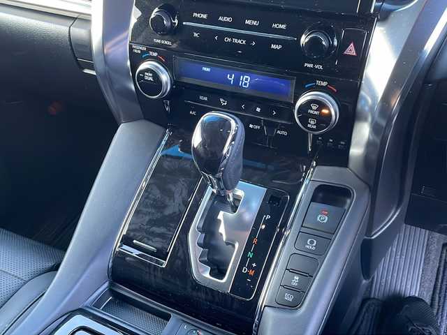 トヨタ アルファード S Cパッケージ 徳島県 2021(令3)年 3.2万km ホワイトパールクリスタルシャイン 純正ナビ/（ラジオ/DISC/BT/フルセグ/USB）/12.1型フリップダウンモニター/デジタルインナーミラー/TRDエアロ/追従式クルーズコントロール/ETC/D/N席パワーシート/シートメモリ/ドライブレコーダー/自動パーキングブレーキ/LEDヘッドライト/モデリスタ20インチアルミホイール/オートブレーキホールド/ドアバイザー/両側電動スライドドア