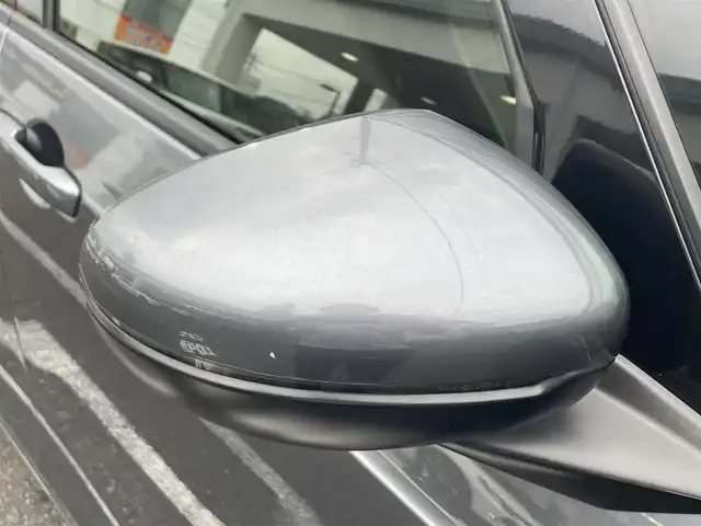 ホンダ フィット ベーシック 長崎県 2020(令2)年 6.6万km シャイニンググレーM ワンオーナー/プッシュスタート/社外SDナビ（AM/FM/DVD/SD）/ブルートゥース/ETC/クルーズコントロール（追従有）/ブレーキホールド/アイドリングストップ/USB/横滑り防止装置/衝突軽減ブレーキ/コーナーセンサー（前後）/ステアリングスイッチ/車線逸脱抑制装置/踏み間違い衝突軽減/電格ミラー/レーンキープアシスト/ブレーキホールド/スペアキー/取説/保証書