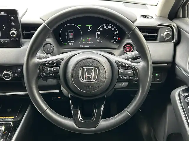 ホンダ ヴェゼル ハイブリッド e:HEV Z 宮城県 2023(令5)年 2.1万km プラチナホワイトパール /ワンオーナー//純正メモリナビ//BT/USB/FM/AM/フルセグテレビ//スマートフォン連携//ハーフレザーシート//前席シートヒーター/ステアリングヒーター//パワーバックドア//バックカメラ//ワイヤレス充電//ビルトインETC2.0//レーダークルーズコントロール//パドルシフト//衝突被害軽減ブレーキ//レーンキープアシスト//スマートキーx2