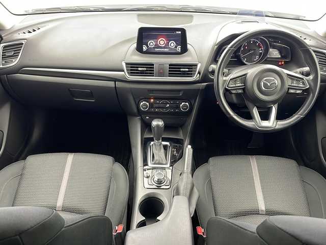 マツダ アクセラ スポーツ XD プロアクティブ 大阪府 2017(平29)年 4.8万km スノーフレイクホワイトパールマイカ 純正ナビ(フルセグTV/AM/FM/CD/DVD/BT/AUX)/バックカメラ/ドライブレコーダー前後/ETC/ブラインドスポットモニター/ヘッドアップディスプレイ/レーダークルーズコントロール/スマートブレーキサポート/パーキングセンサー/レーンキープアシスト/交通標識認識システム/オートライト/オートマチックハイビーム/アイドリングストップ/前後コーナーセンサー/純正フロアマット/純正AW/取扱説明書/保証書