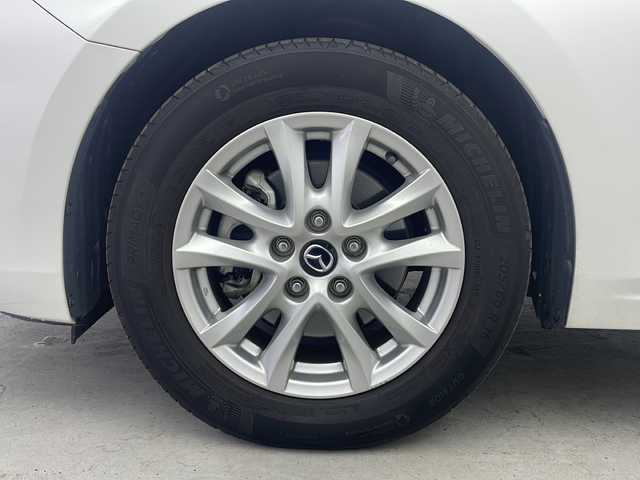 マツダ アクセラ スポーツ XD プロアクティブ 大阪府 2017(平29)年 4.8万km スノーフレイクホワイトパールマイカ 純正ナビ(フルセグTV/AM/FM/CD/DVD/BT/AUX)/バックカメラ/ドライブレコーダー前後/ETC/ブラインドスポットモニター/ヘッドアップディスプレイ/レーダークルーズコントロール/スマートブレーキサポート/パーキングセンサー/レーンキープアシスト/交通標識認識システム/オートライト/オートマチックハイビーム/アイドリングストップ/前後コーナーセンサー/純正フロアマット/純正AW/取扱説明書/保証書