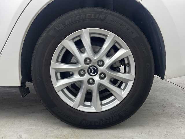 マツダ アクセラ スポーツ XD プロアクティブ 大阪府 2017(平29)年 4.8万km スノーフレイクホワイトパールマイカ 純正ナビ(フルセグTV/AM/FM/CD/DVD/BT/AUX)/バックカメラ/ドライブレコーダー前後/ETC/ブラインドスポットモニター/ヘッドアップディスプレイ/レーダークルーズコントロール/スマートブレーキサポート/パーキングセンサー/レーンキープアシスト/交通標識認識システム/オートライト/オートマチックハイビーム/アイドリングストップ/前後コーナーセンサー/純正フロアマット/純正AW/取扱説明書/保証書