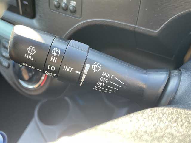 トヨタ アクア G 千葉県 2013(平25)年 8.8万km クールソーダメタリック ナビNHZD-W62G　バックカメラ　フルセグTV　DVD　ETC　ステアスイッチ　スマートキー　プッシュスタート　キセノンライト　オートライト　リアスポイラー　純正16インチアルミホイール