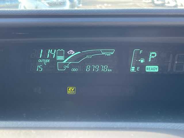 トヨタ アクア G 千葉県 2013(平25)年 8.8万km クールソーダメタリック ナビNHZD-W62G　バックカメラ　フルセグTV　DVD　ETC　ステアスイッチ　スマートキー　プッシュスタート　キセノンライト　オートライト　リアスポイラー　純正16インチアルミホイール