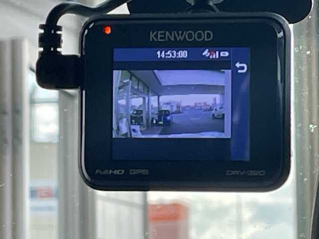 スズキ ジムニー ランドベンチャー 山口県 2018(平30)年 2万km パール ンオーナー　/２．５インチリフトアップ　/オーバーフェンダー　/黒ハーフレザーシート　/社外ナビ　/　・フルセグＴＶ　/　・Ｂｌｕｅｔｏｏｔｈ　/　・バックカメラ　/ドライブレコーダー　/シートヒーター　/純正１６インチＡＷ