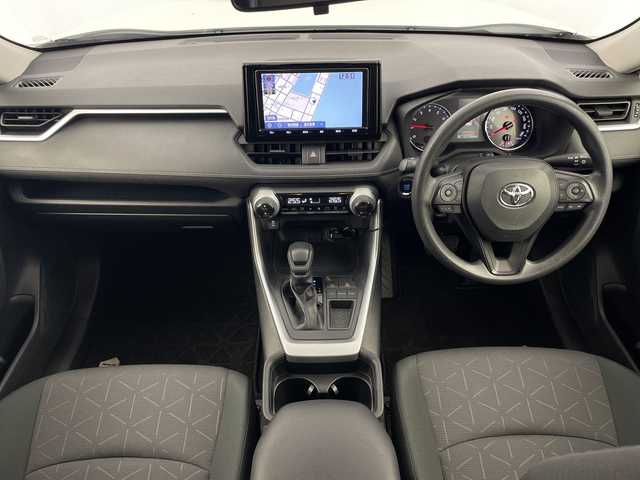 トヨタ ＲＡＶ４ X 鹿児島県 2019(令1)年 5.6万km ホワイトパールクリスタルシャイン 純正SDナビ/(BT/CD/DVD/AM/FM/フルセグTV)/トヨタセーフティセンス/レーダークルーズコントロール/プリクラッシュセーフティ/バックカメラ/モデリスタフルエアロ/後方コーナーセンサー/レーンキープアシスト/オートマチックハイビーム/ブラインドスポットモニター/MTモード付AT/ステアリングスイッチ/ビルトインETC/スペアキー/純正フロアマット/純正LEDヘッドライト/純正18インチアルミホイール/保証書