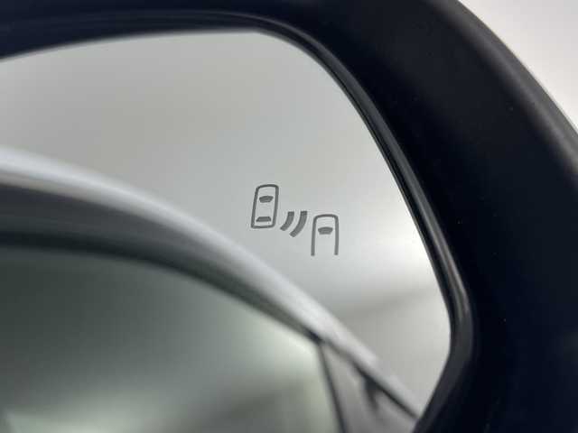 トヨタ ＲＡＶ４ X 鹿児島県 2019(令1)年 5.6万km ホワイトパールクリスタルシャイン 純正SDナビ/(BT/CD/DVD/AM/FM/フルセグTV)/トヨタセーフティセンス/レーダークルーズコントロール/プリクラッシュセーフティ/バックカメラ/モデリスタフルエアロ/後方コーナーセンサー/レーンキープアシスト/オートマチックハイビーム/ブラインドスポットモニター/MTモード付AT/ステアリングスイッチ/ビルトインETC/スペアキー/純正フロアマット/純正LEDヘッドライト/純正18インチアルミホイール/保証書