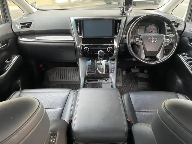 トヨタ ヴェルファイア Z Gエディション 宮城県 2018(平30)年 4.2万km ブラック ４WD/スマートキー/DualAC/バックカメラ/純正ナビ/TV（AM、FM、BT）/３列シート/パワーシート/シートヒーター、エアシート/オットマンシート/両側パワースライドドア/コーナーセンサー/パワーバックドア/フリップダウンモニター/サンルーフ/ヒートステアリング/前後ベンチレーション/２列目パワーシート/USB端子/１００V充電/クルーズコントロール（追跡あり）