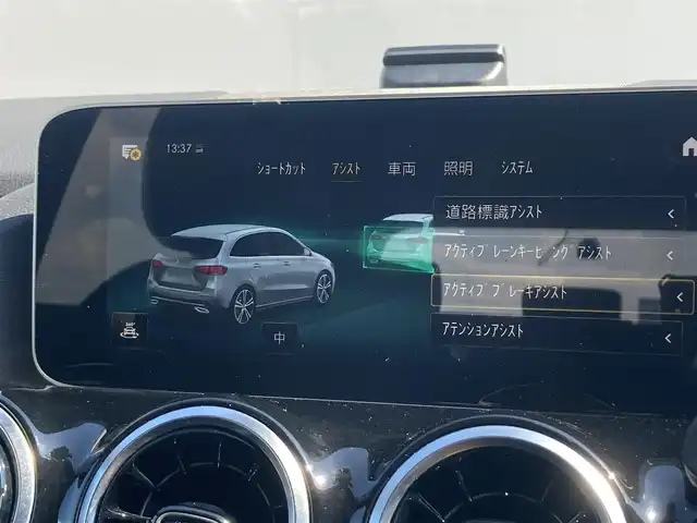 車両画像11