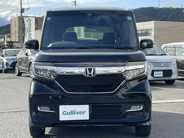 ホンダ Ｎ ＢＯＸ カスタム G L ホンダセンシング 広島県 2019(令1)年 2.9万km クリスタルブラックパール 登録時走行距離/　28713km/ワンオーナー/純正ナビ(VXM-195VFi)/　【CD/DVD/BT/フルセグTV】/バックカメラ/クルーズコントロール(追従走行有り)/衝突被害軽減ブレーキ(CMBS)/路外逸脱抑制システムステム/レーンキープアシスト/標識認識機能/先行車発進お知らせ/ACC先行車検知/横滑り防止/両側パワースライドドア/ビルトインETC/オートライト/LEDライト/フォグランプ/スマートキー/プッシュスタート/アイドリングストップ/純正アルミホイール 15インチ/ドアバイザー/純正フロアマット/スペアキー×1【スマートキー】/新車時整備手帳（保証書）/取扱説明書/記録簿（R6/7）