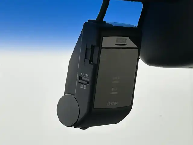 ホンダ Ｎ ＢＯＸ カスタム G L ホンダセンシング 福岡県 2019(令1)年 2.9万km クリスタルブラックパール 純正ナビ（ＢＴ，フルセグＴＶ）　/バックカメラ　/ビルトインＥＴＣ　/前後ドラレコ　/ＡＣＣ　/ホンダセンシング　/衝突軽減ブレーキ　/レーンキープ　/ＥＣＯＮ　/両側電動スライドドア　/純正１４インチＡＷ　/ＬＥＤライト